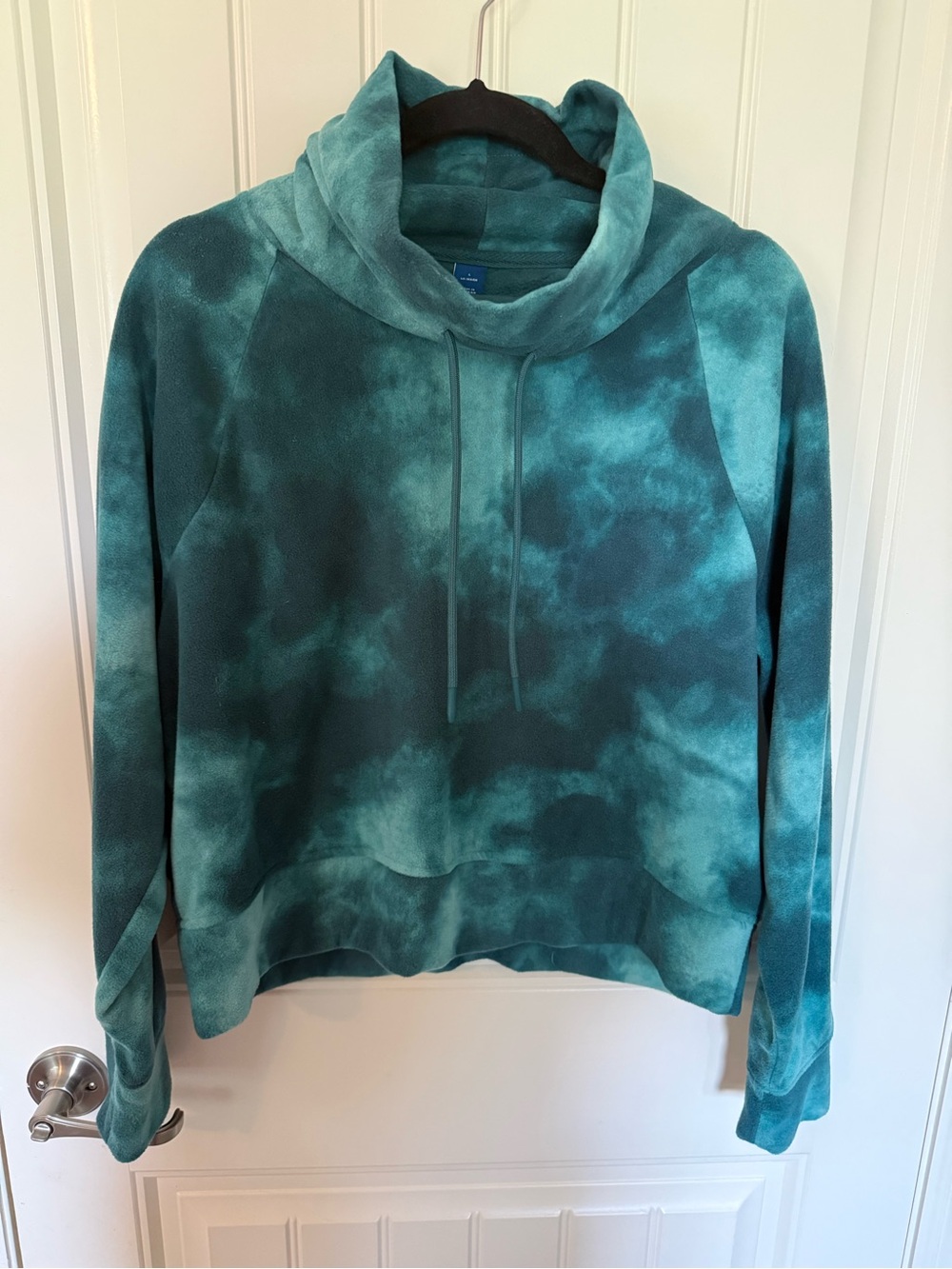 Old Navy Women’s Teal Tie-Dye Funnel Neck Pullover